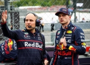 LOL决赛-红牛车队碾压索伯车队，汉密尔顿统治全场