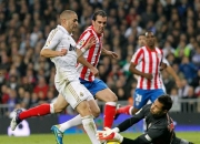 英雄联盟总决赛直播-莱比锡红牛鏖战马德里竞技，阿圭罗惊艳四座