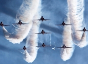 英雄联盟总决赛时间-天空之镜的裂缝，当喀麦隆的利刃斩向黄色潜水艇，范戴克如何成为唯一的光