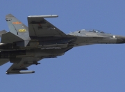 LOL决赛-看到你的关键词，我感受到了一种跨越体育领域的奇妙张力—一边是足球世界最激烈的联赛冠军之争，另一边是篮球场上巨星的统治级表现。这恰好构成了一幅关于关键时刻拉开差距的绝佳画面