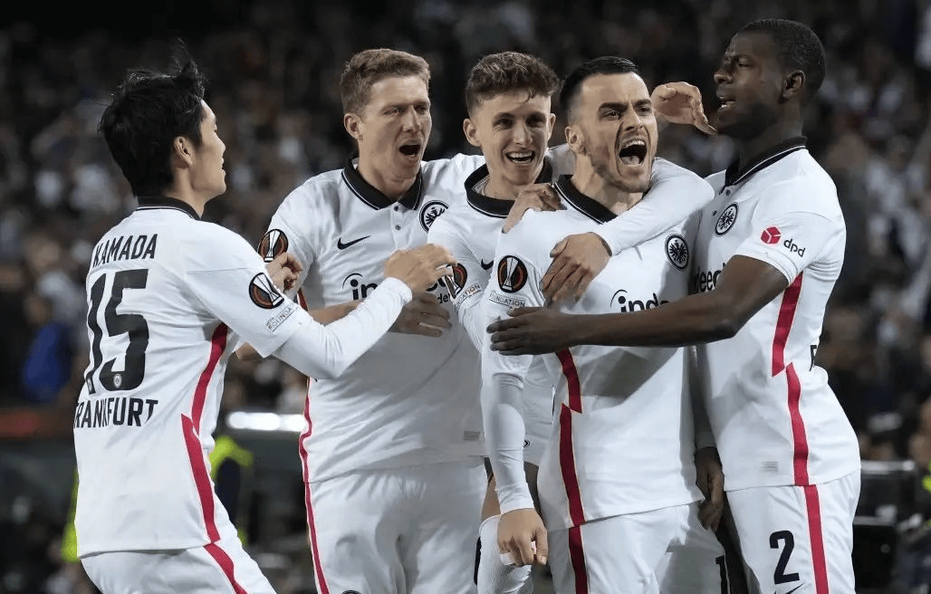 弗赖堡队在最近一场比赛中连胜对手