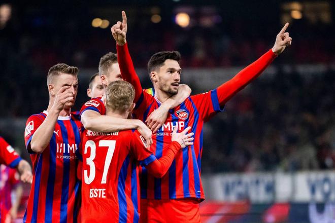 多特蒙德客场失利，遭遇挑战