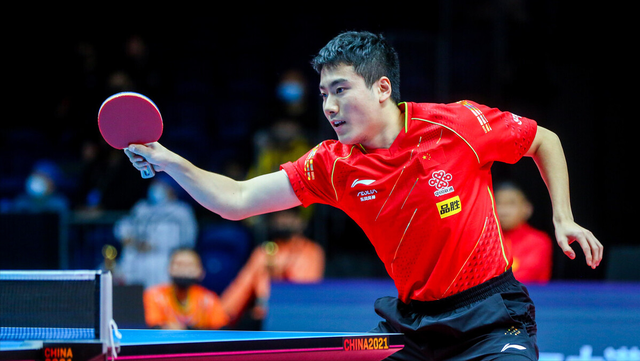 中国队碾压英格兰队，梁靖崑点燃赛场