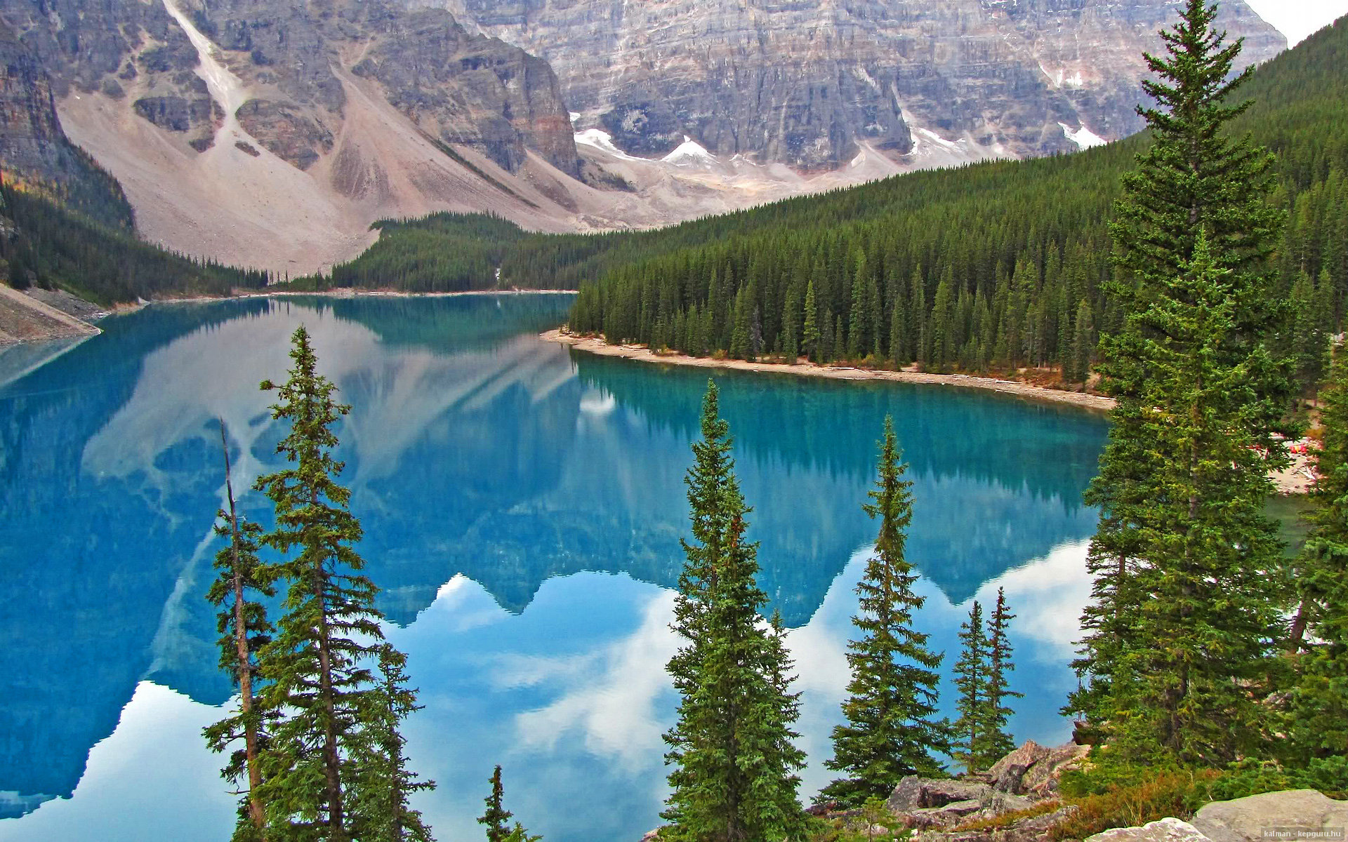 不可战胜的神话,总在现实的墙壁前崩解