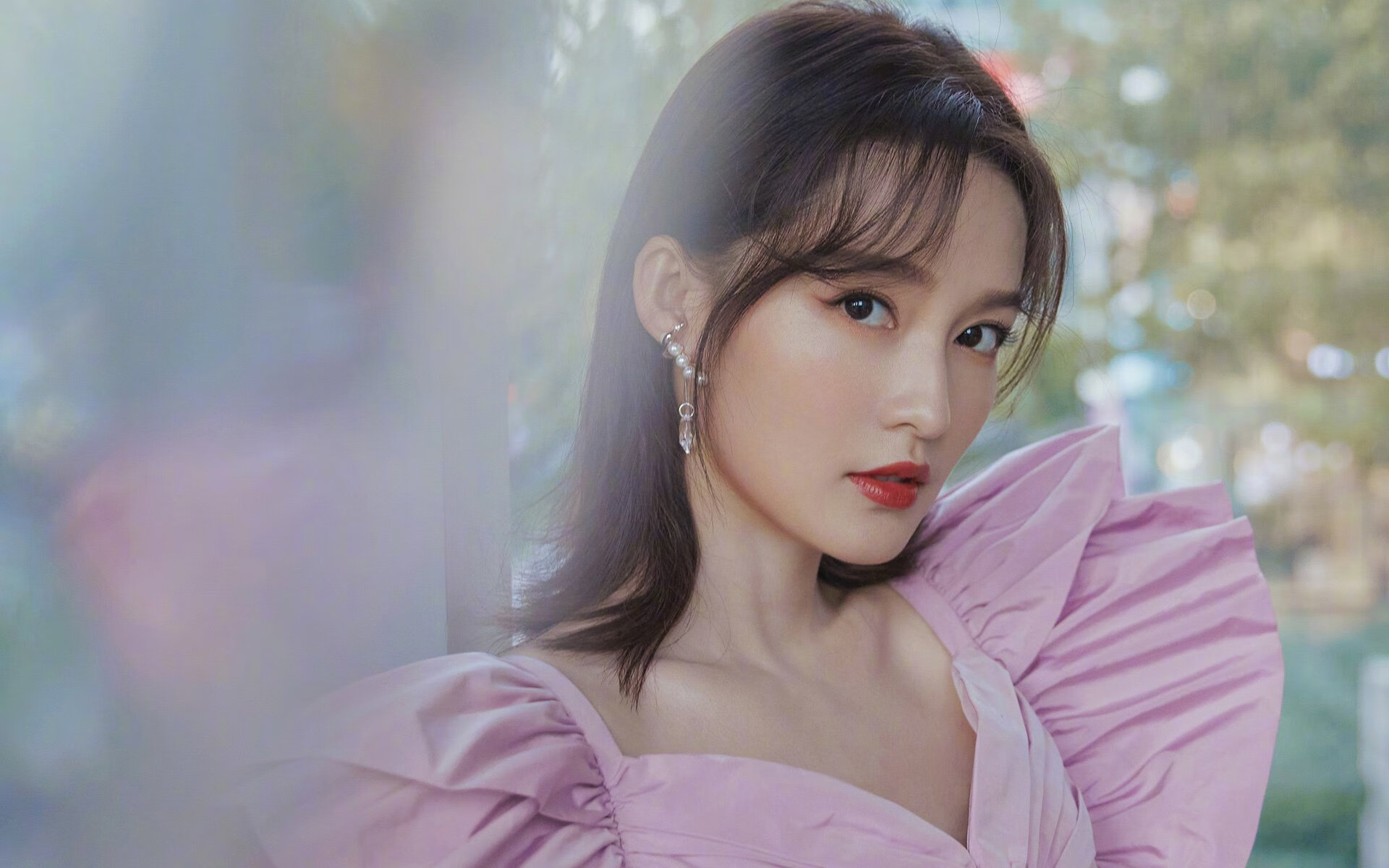 速度与对抗的平行叙事，F1年度争冠焦点战与篮网强压步行者的双重奏