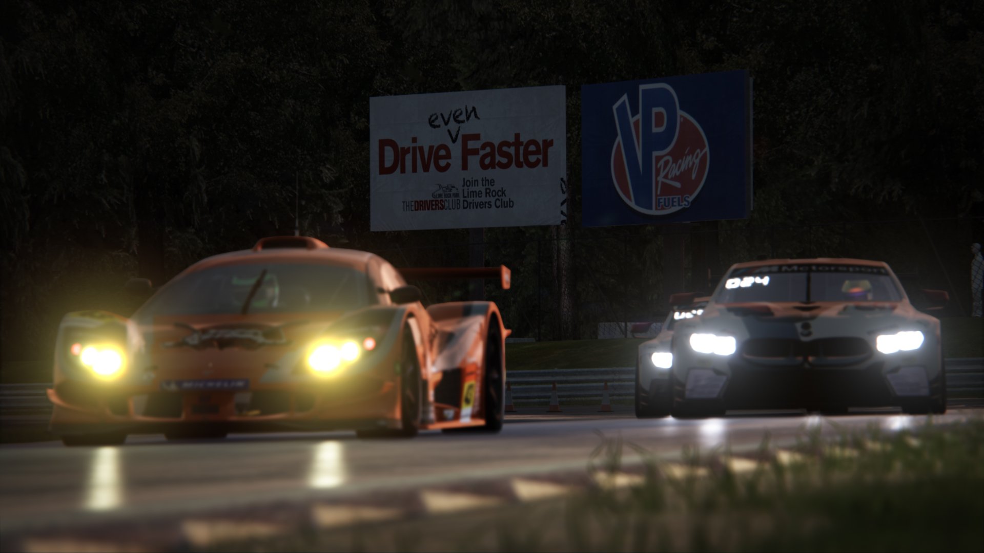 极速与压制,F1街道赛的弯道狂飙与太阳队强压雄鹿的篮球对决