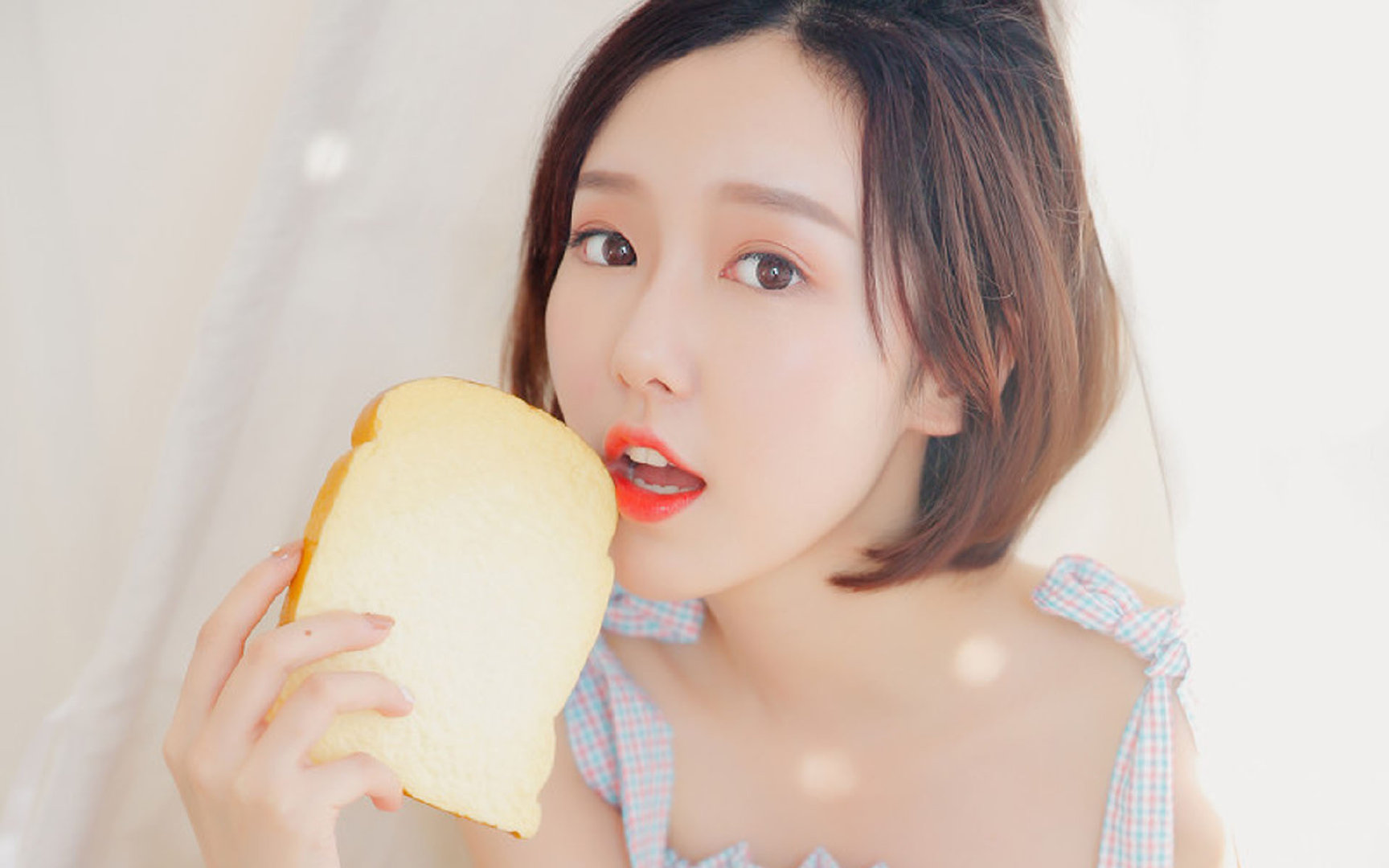 孤星之光，2026世界杯G组暗战，久保建英撕裂波兰防线，乌兹别克斯坦冷锋出鞘